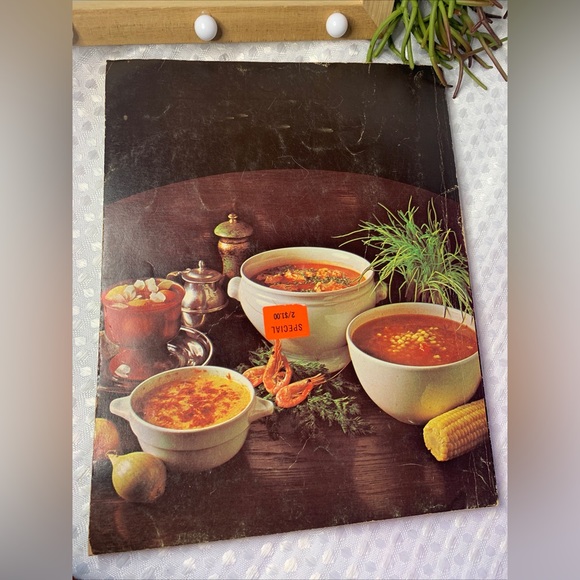 🥘 Wonderful Ways to Prepare Soups Cookbook Vintage by Jo Ann Shirley 1978 - Picture 2 of 4
